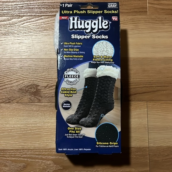 Huggle Slipper Socks - Picture 4 of 4